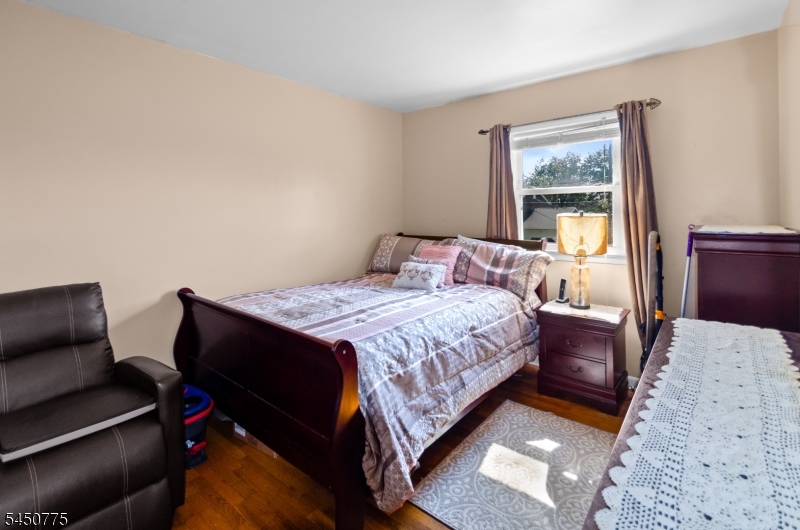 17 Stafford Dr