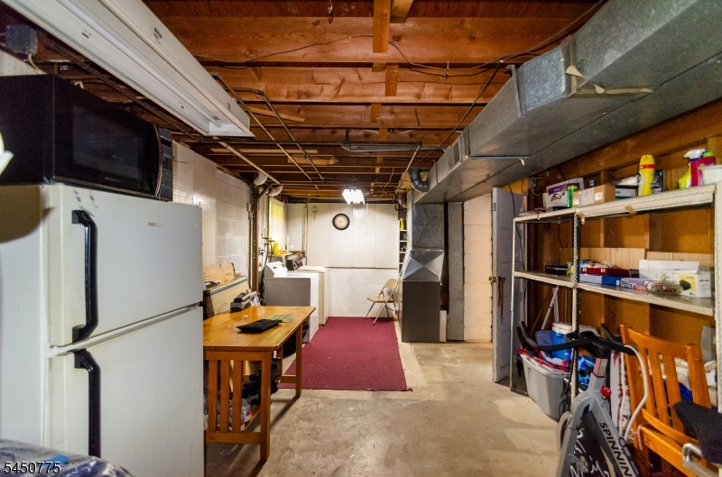 17 Stafford Dr