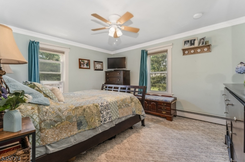 5 Harris Ln