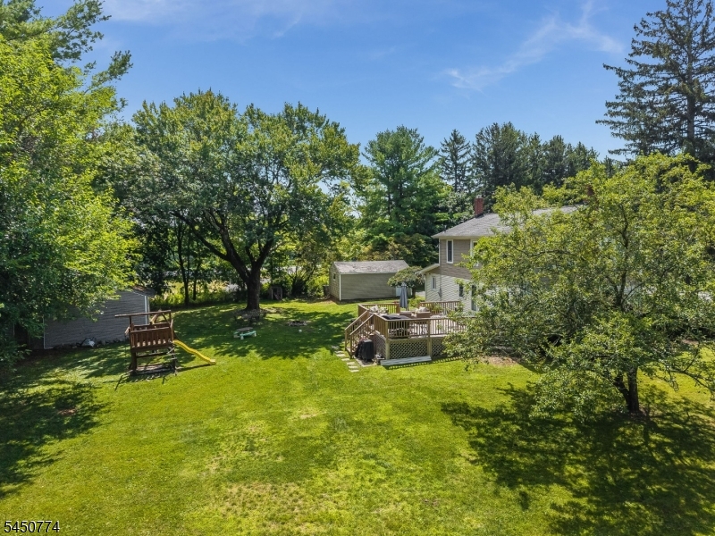 5 Harris Ln