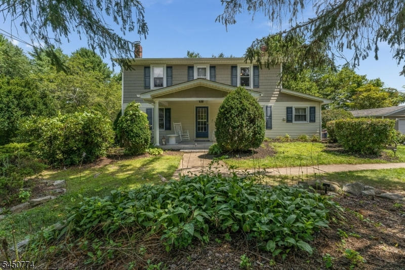 5 Harris Ln