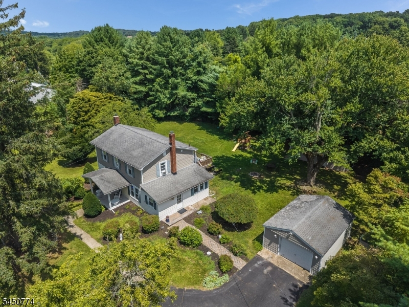 5 Harris Ln
