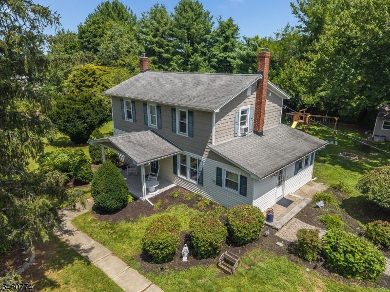 5 Harris Ln