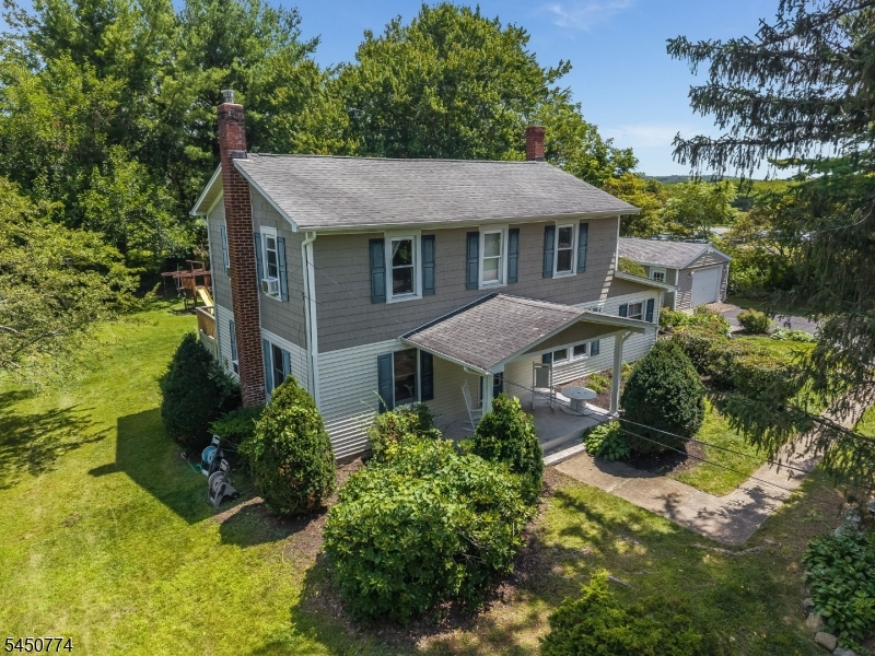 5 Harris Ln