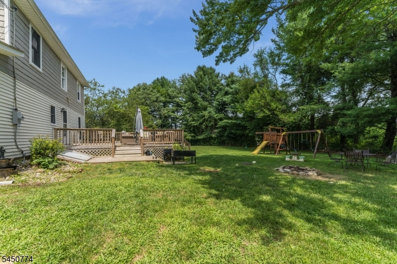 5 Harris Ln