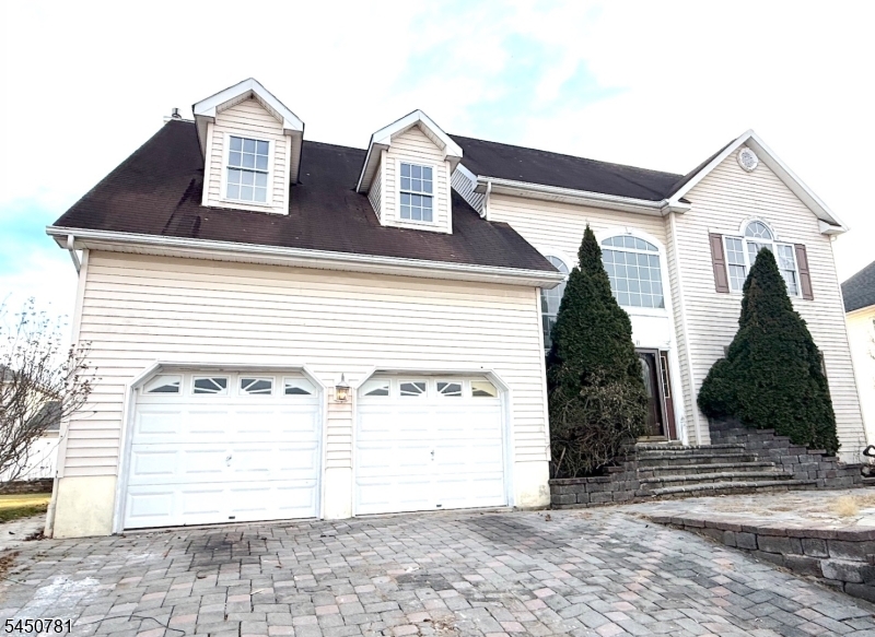 11 Decicco Dr