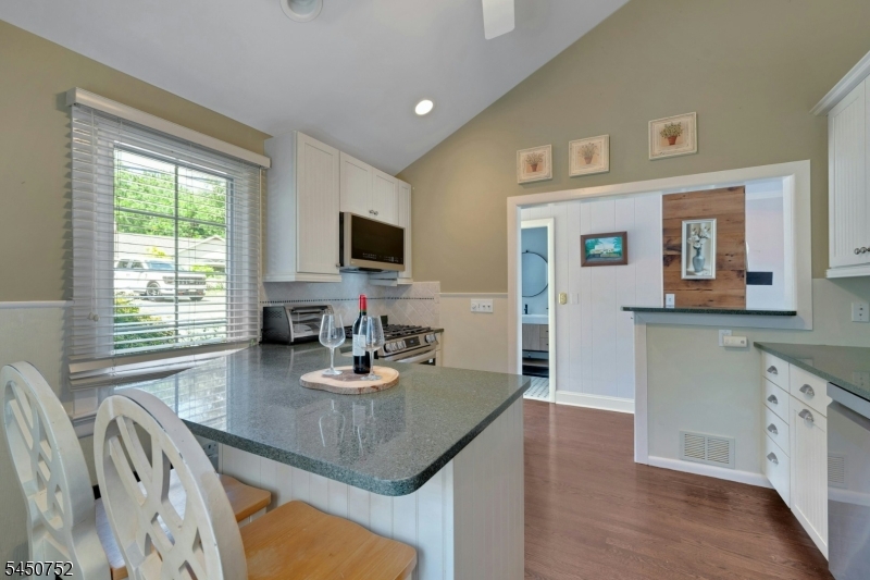 67 Fox Hill Rd