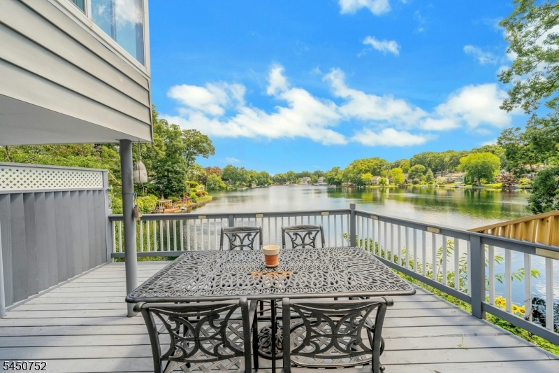 67 Fox Hill Rd