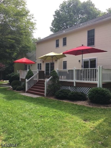 112 Timber Ln