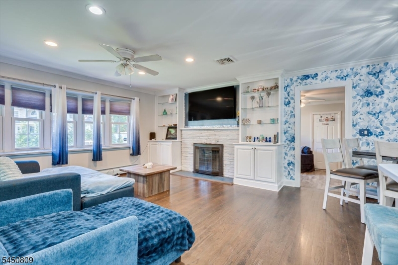 228 Norris Ave