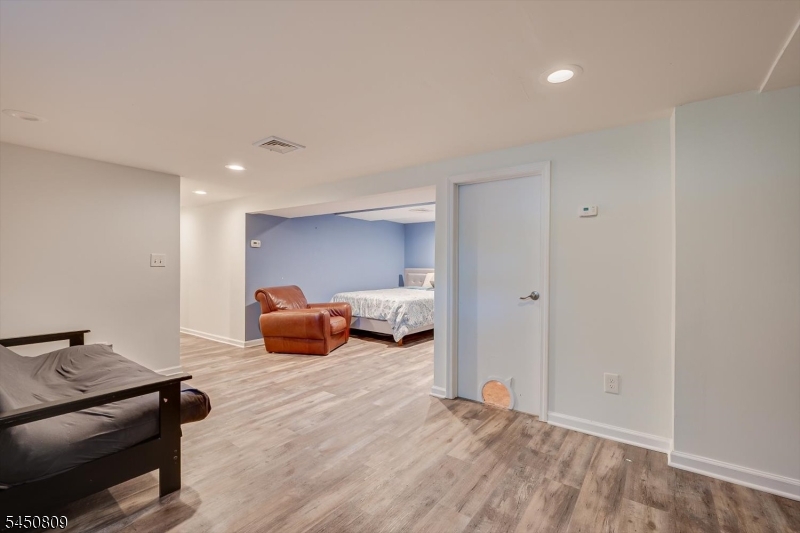 228 Norris Ave