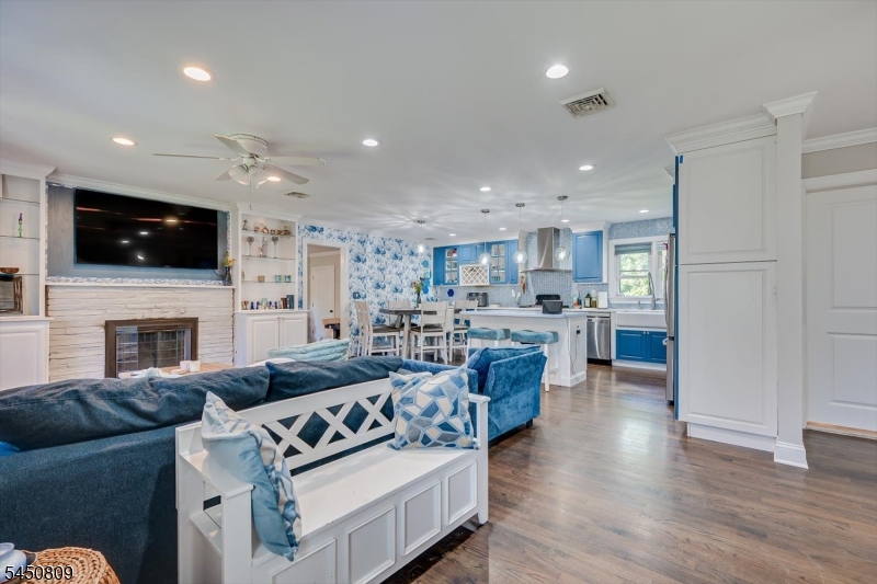 228 Norris Ave