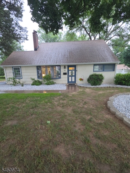 822 Mountain Ave