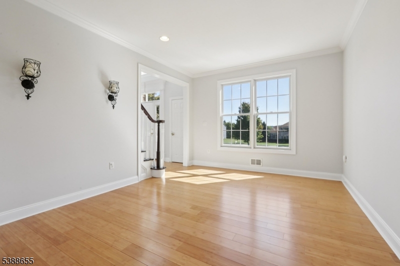 118 Junction Rd