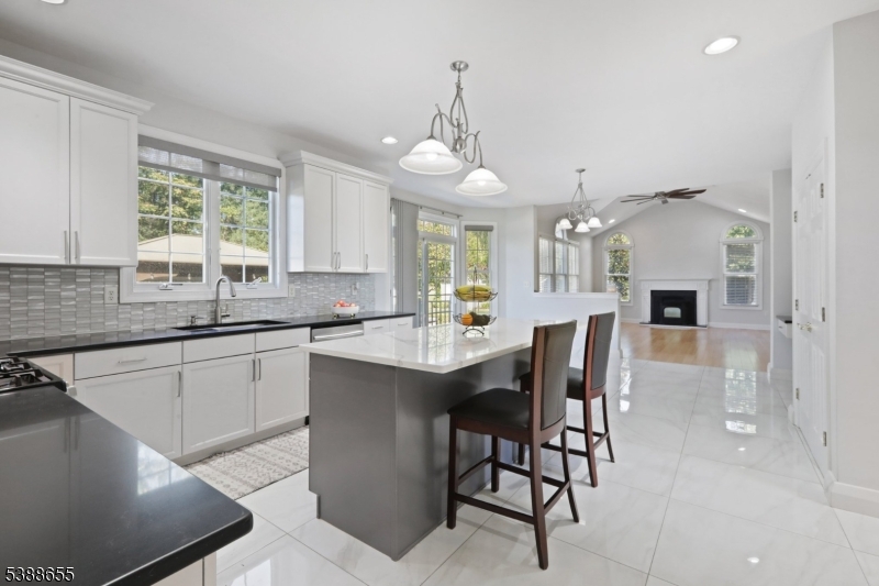 118 Junction Rd