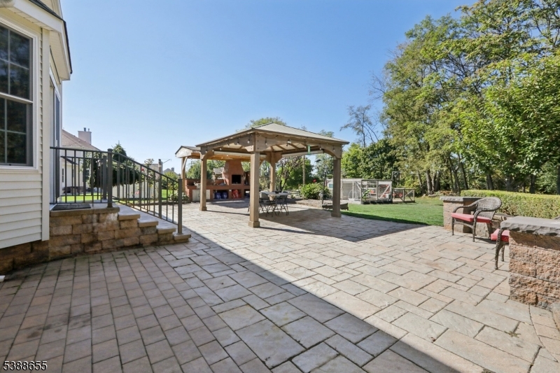 118 Junction Rd