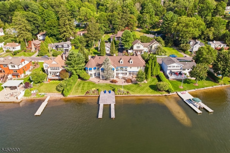 25 Balsam Pkwy