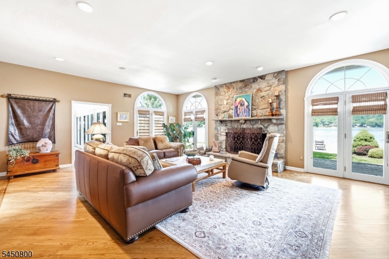25 Balsam Pkwy
