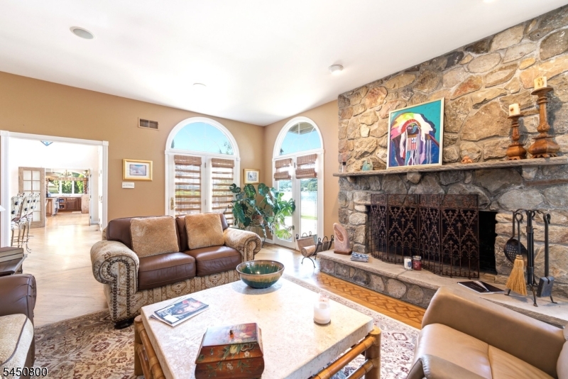 25 Balsam Pkwy
