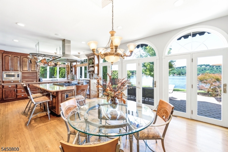 25 Balsam Pkwy