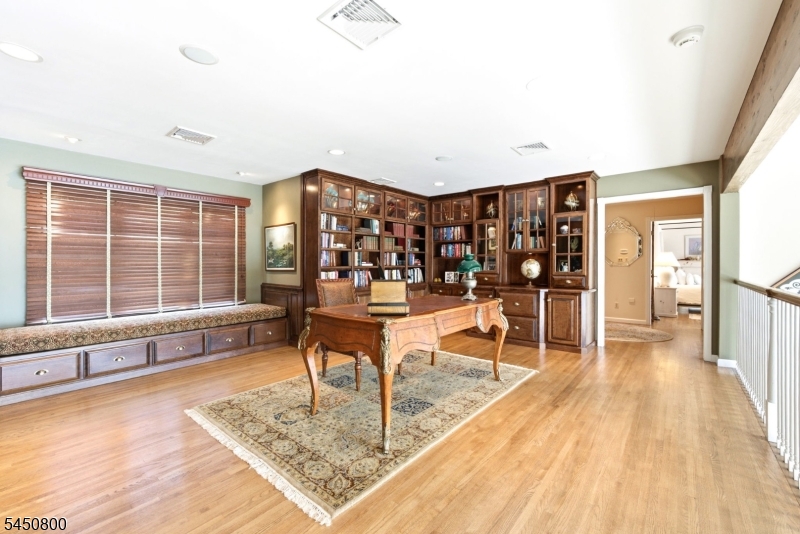 25 Balsam Pkwy