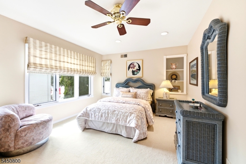 25 Balsam Pkwy