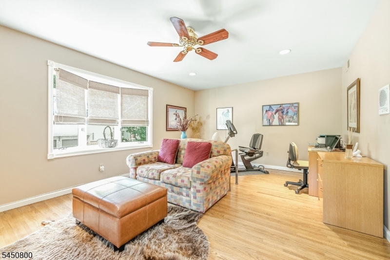 25 Balsam Pkwy