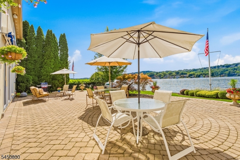 25 Balsam Pkwy