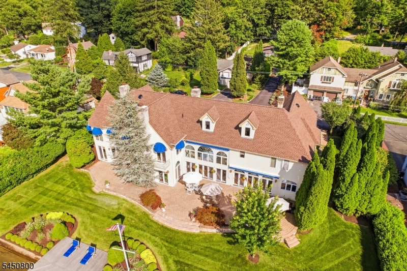25 Balsam Pkwy