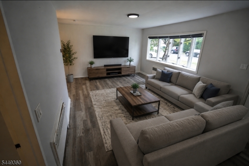 154 Jefferson Ave