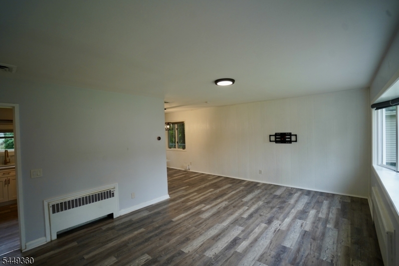 154 Jefferson Ave