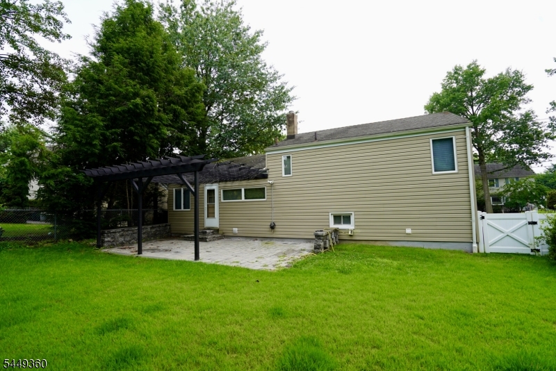 154 Jefferson Ave