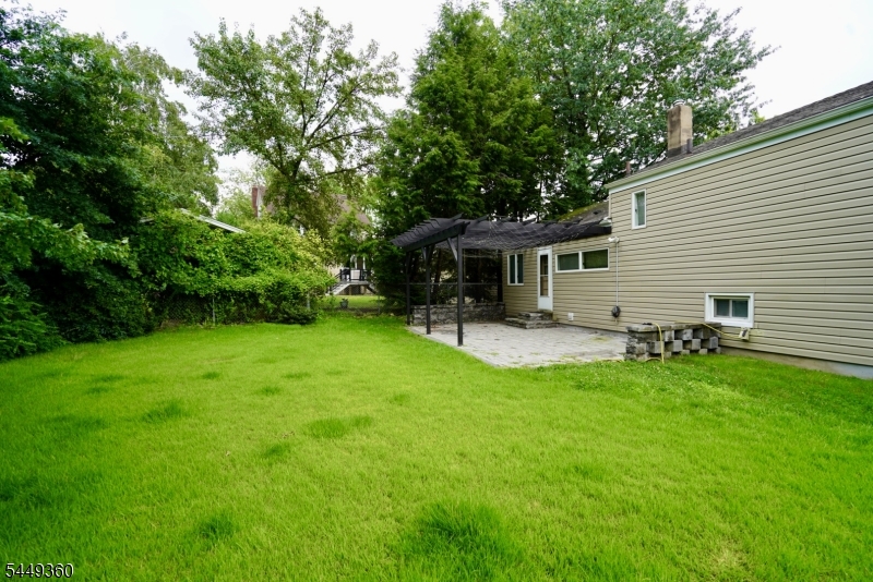 154 Jefferson Ave