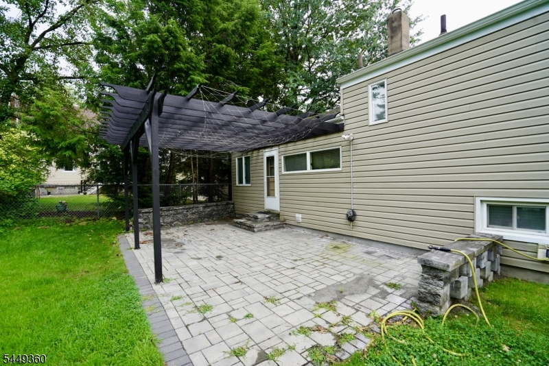 154 Jefferson Ave