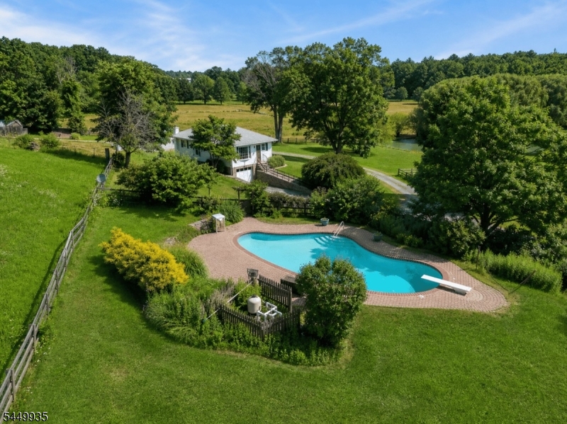 17 Fergerson Rd