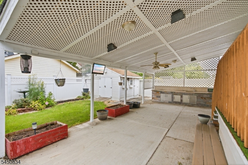 1026 Bashford Ave