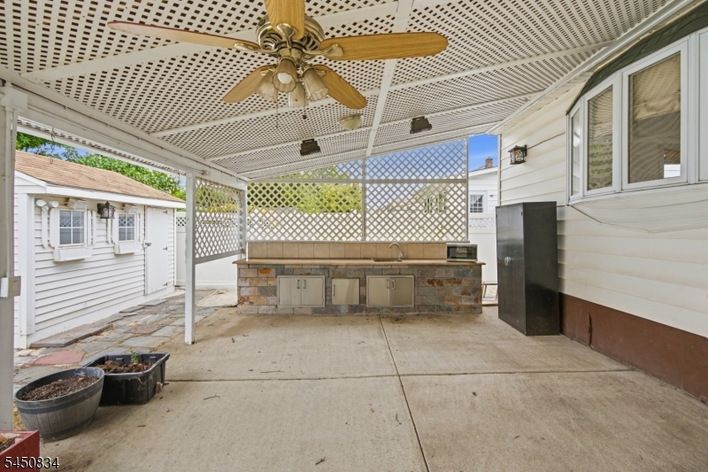 1026 Bashford Ave