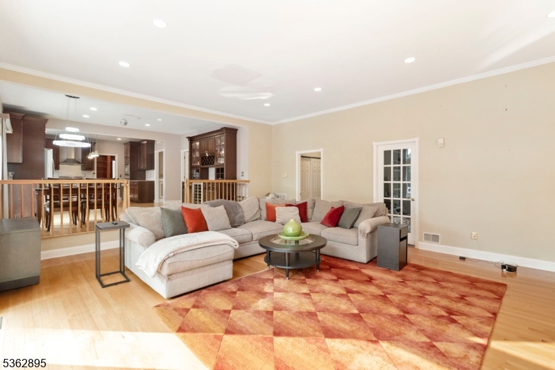 20 Crestview Ln