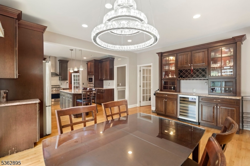 20 Crestview Ln