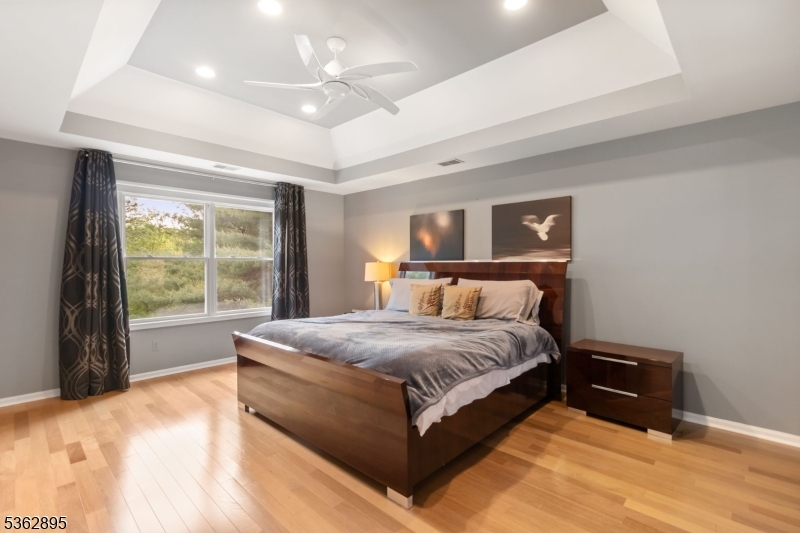 20 Crestview Ln