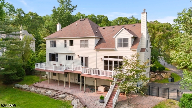20 Crestview Ln