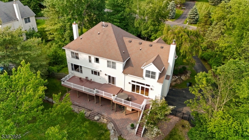 20 Crestview Ln