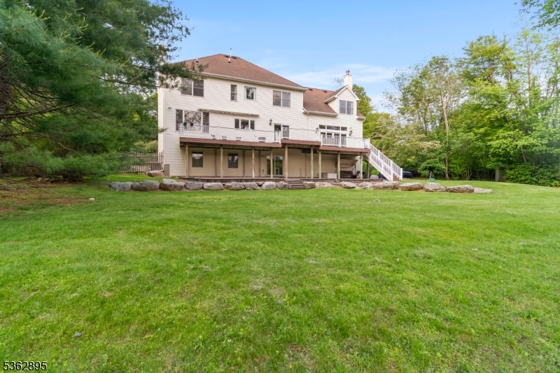 20 Crestview Ln