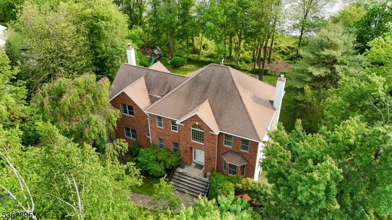 20 Crestview Ln