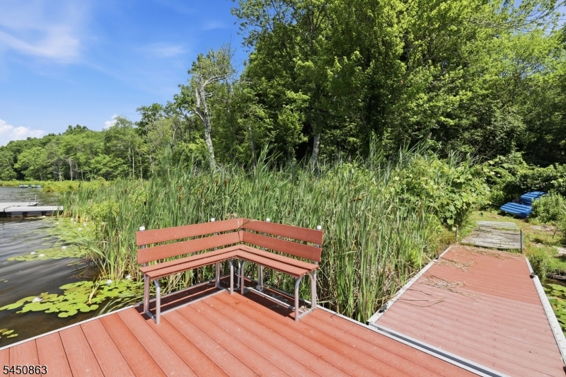 20 Crestview Ln
