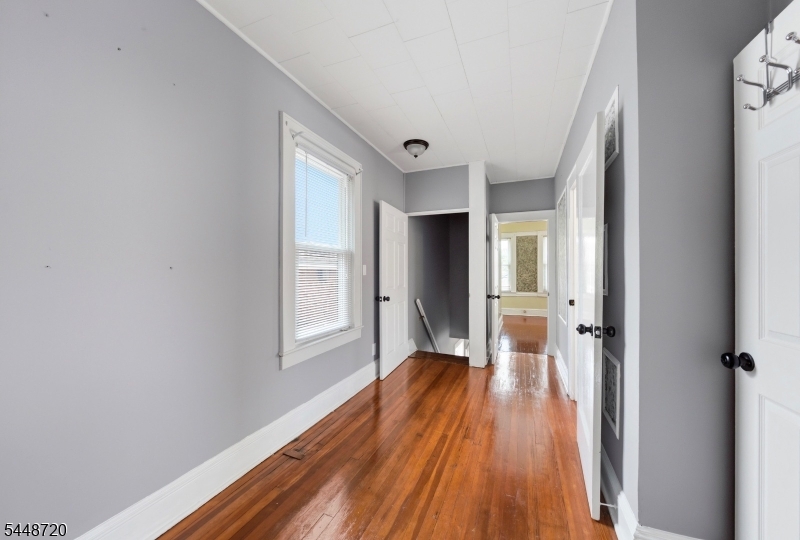 317 Mitchell Ave