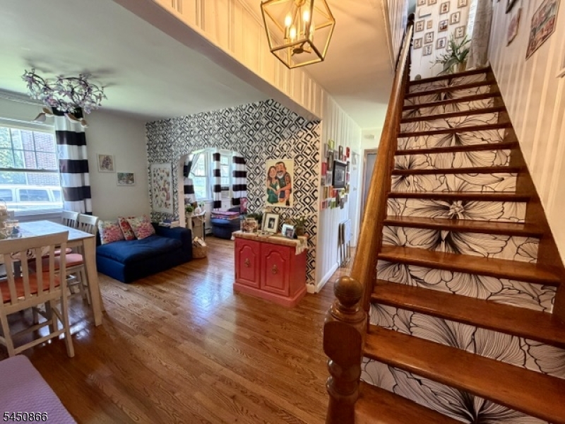 31 Hope St
