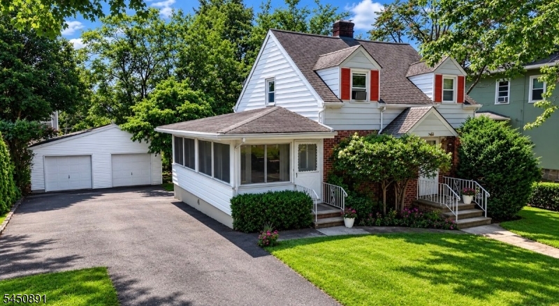544 Abbott Ave