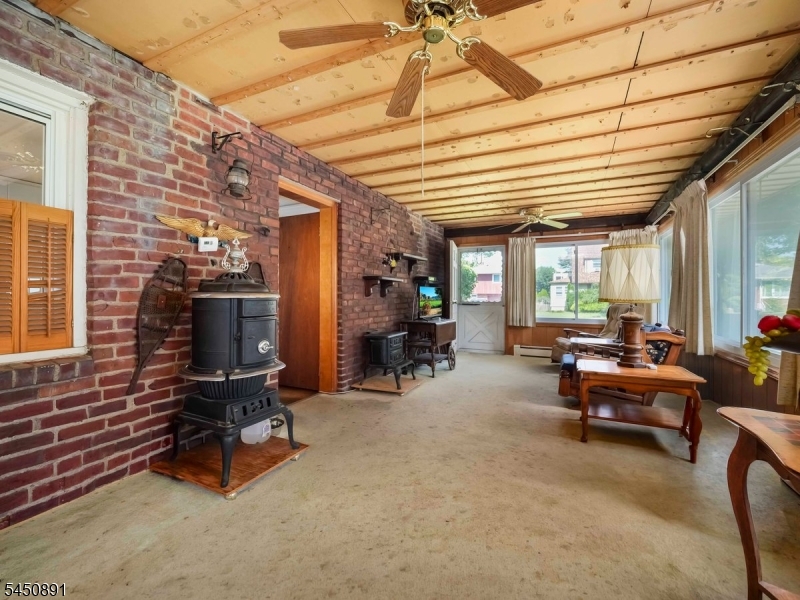 544 Abbott Ave