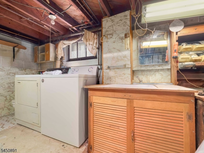 544 Abbott Ave